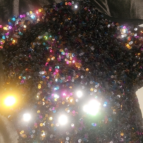 Bling Fling Sequin Top - Picture 10 of 15